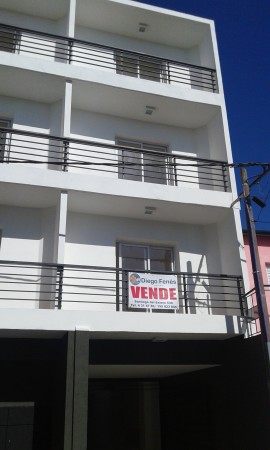 VENDO / Depto 1 dormitorio zona Av. Churruarin y Ayacucho