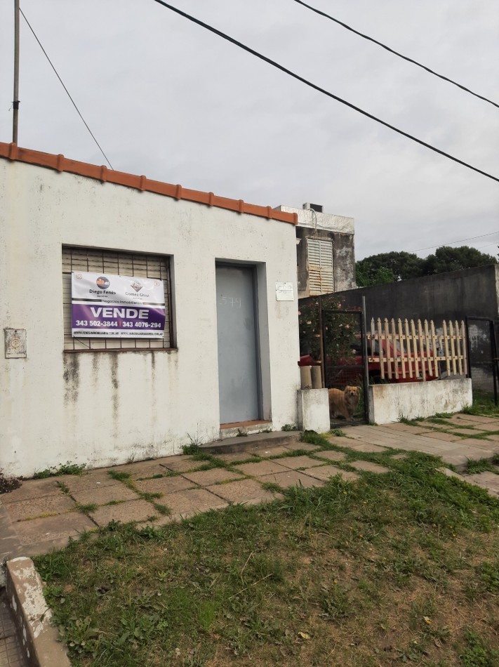 VENDEMOS CASA A MEJORAR CALLE CAMPAMENTO DEL CALA