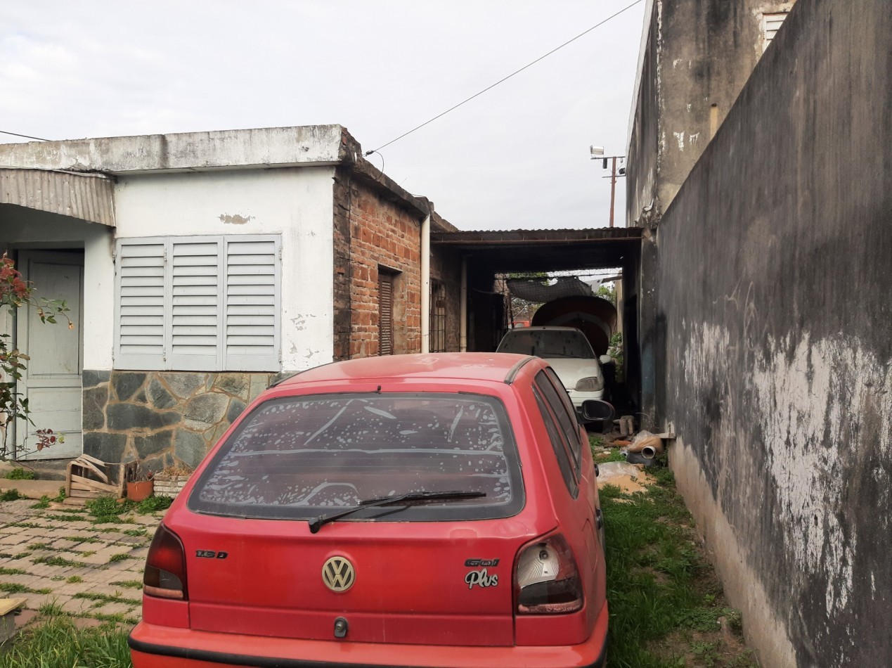 VENDEMOS CASA A MEJORAR CALLE CAMPAMENTO DEL CALA