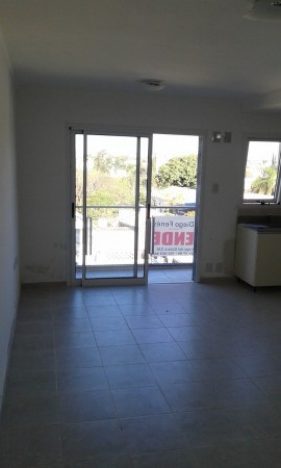 VENDEMOS DPTO DE 1 DORMITORIO CON COCHERA CALLE SALTA 849