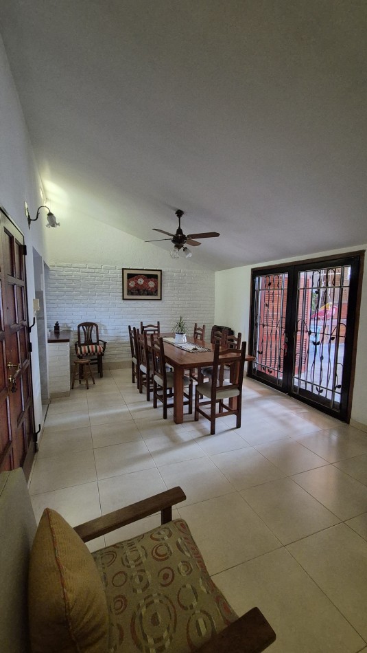 VENTA - IMPORTANTE PROPIEDAD - ZONA SARAVI Y AYACUCHO
